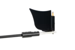 Dispositivo ProSolarBirds movido a vento para afastar gaivotas de painéis solares.